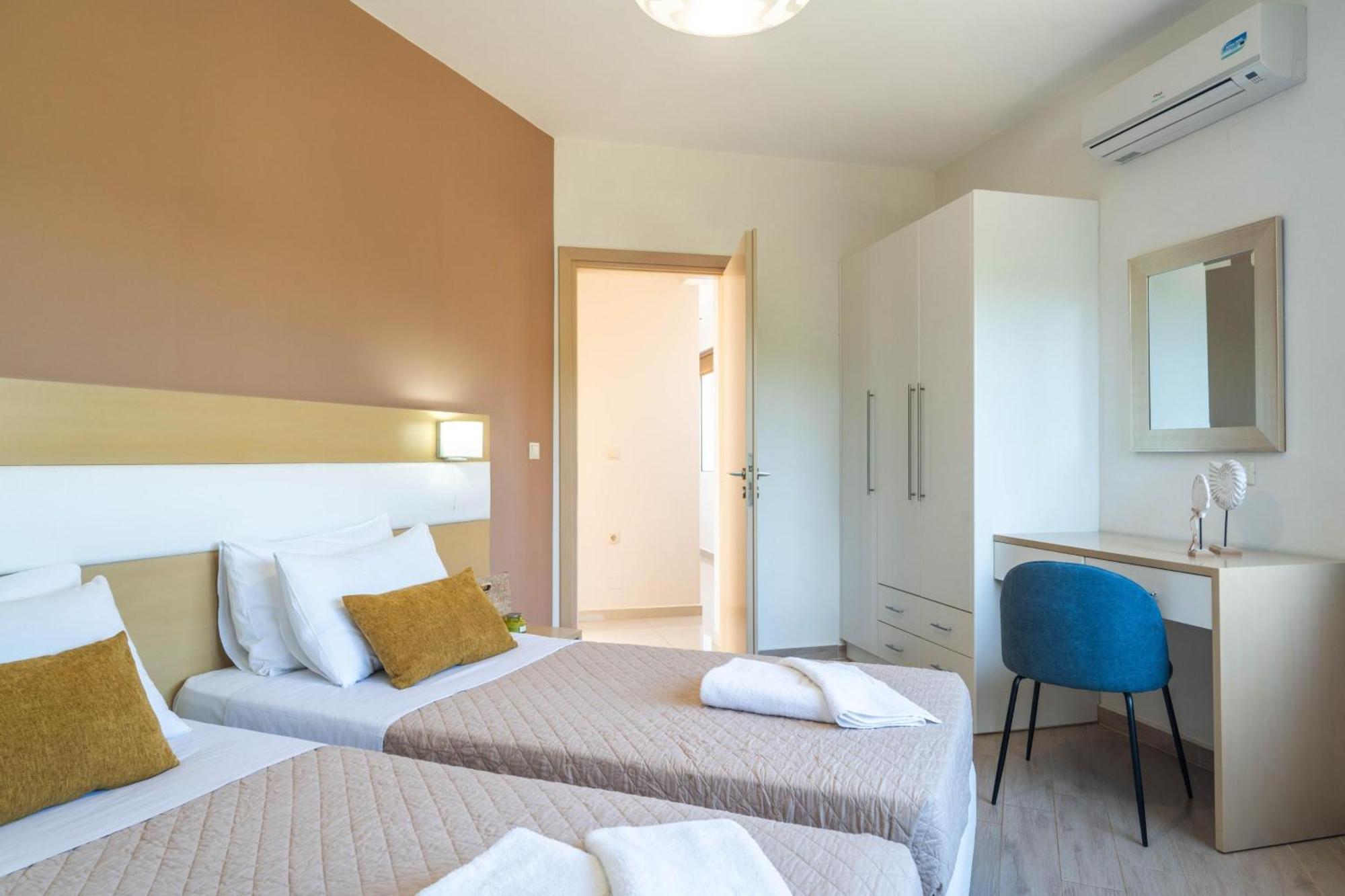 Villa Ariella With Sea View Agia Marina エクステリア 写真